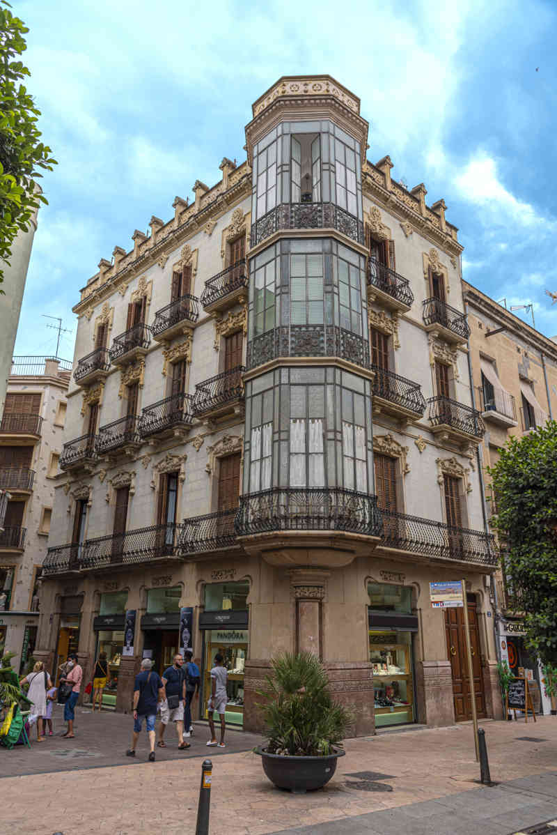 Tarragona - Reus 10 - casa Munné.jpg
